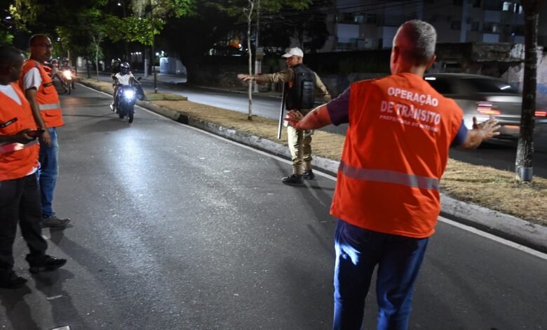 Prefeitura de Niterói apreende duas motos e notifica 21 motociclistas em blitz contra motos barulhentas – Prefeitura Municipal de Niterói