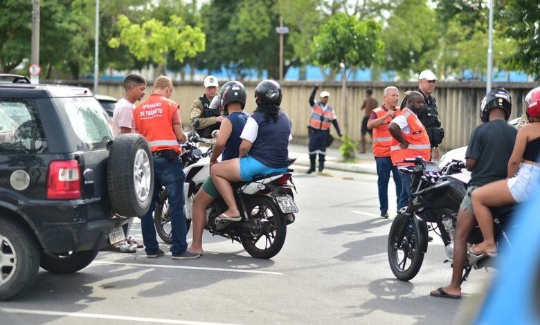 Prefeitura de Niterói realiza operação para combater motos barulhentas no Centro – Prefeitura Municipal de Niterói