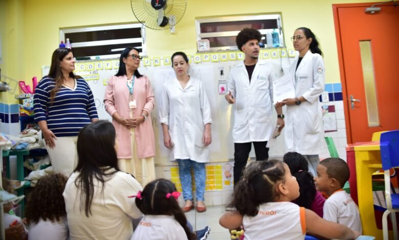Niterói inicia ação para vacinar alunos da rede municipal de ensino – Prefeitura Municipal de Niterói