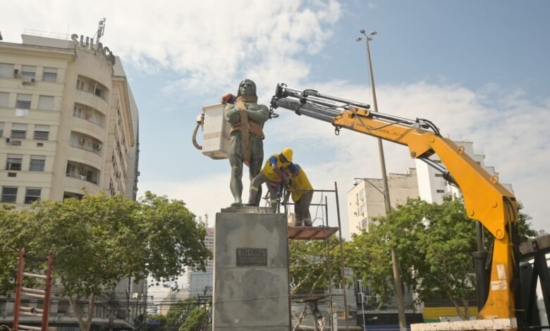 Obra na Praça reposiciona estátua de Arariboia para frente das águas da Baía de Guanabara e resgata conexão histórica