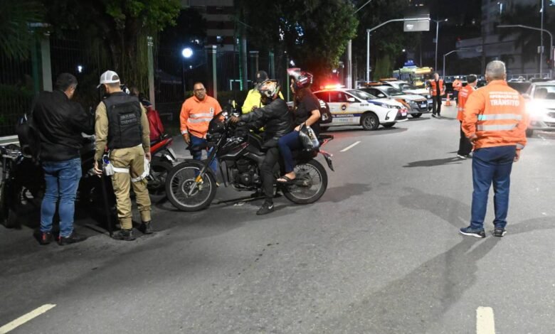 Prefeitura de Niterói faz blitz contra motos barulhentas em Icaraí – Prefeitura Municipal de Niterói