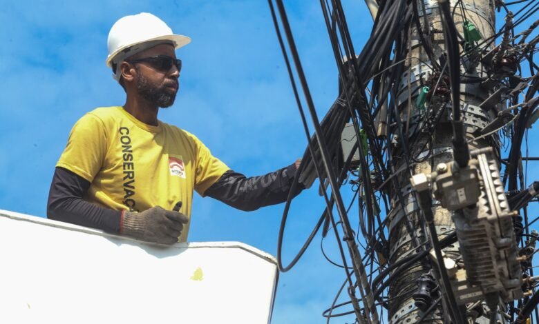 Prefeitura de Niterói remove 36 toneladas de fios em três meses – Prefeitura Municipal de Niterói