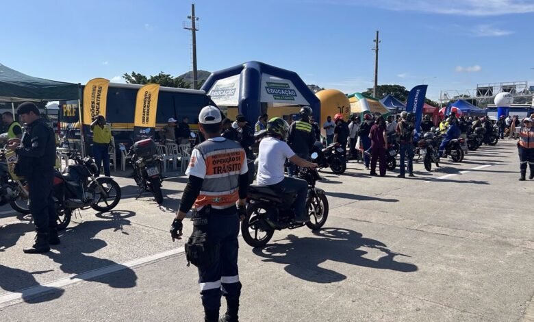 Prefeitura de Niterói participa de ação conjunta de conscientização no Maio Amarelo – Prefeitura Municipal de Niterói