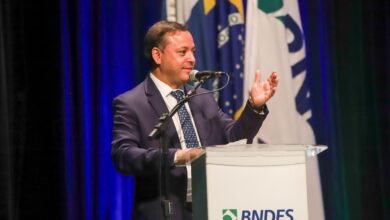 Prefeito Rodrigo Neves participa de encontro com autoridades federais e estaduais no BNDES – Prefeitura Municipal de Niterói