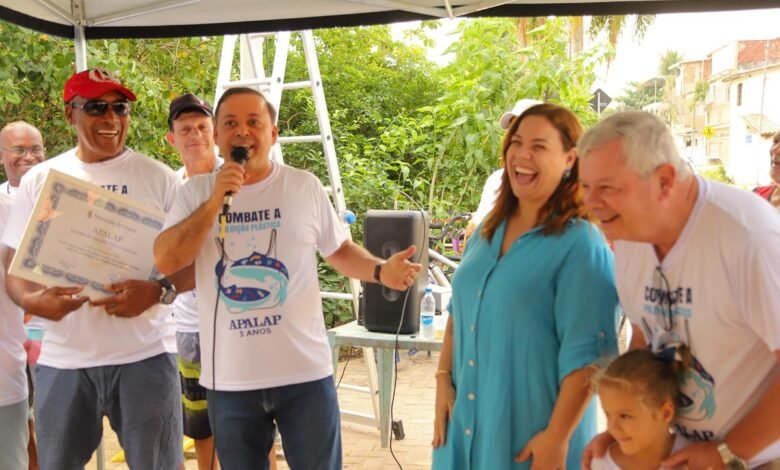 Rodrigo Neves participa do aniversário de associação de pesca e destaca avanços na recuperação da Lagoa de Piratininga