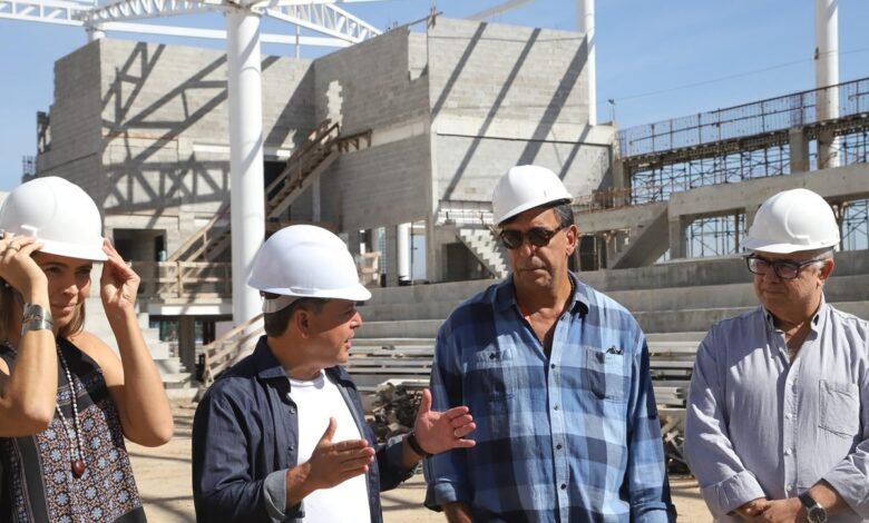 Rodrigo Neves vistoria obras do Parque Poliesportivo da Concha Acústica – Prefeitura Municipal de Niterói
