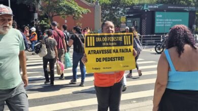 Nittrans realiza ação educativa no Dia do Pedestre  – Prefeitura Municipal de Niterói