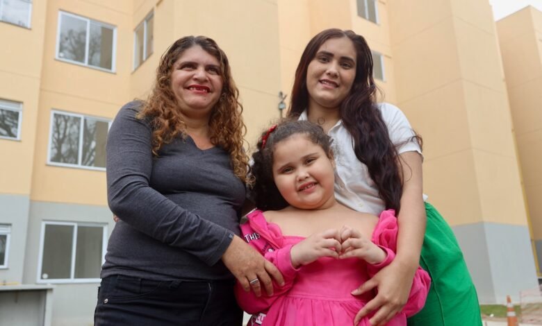 Famílias conhecem apartamentos do Jardim das Paineiras, no Badu – Prefeitura Municipal de Niterói