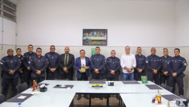 Prefeito Rodrigo Neves se reúne com oficiais na sede do 12º BPM – Prefeitura Municipal de Niterói