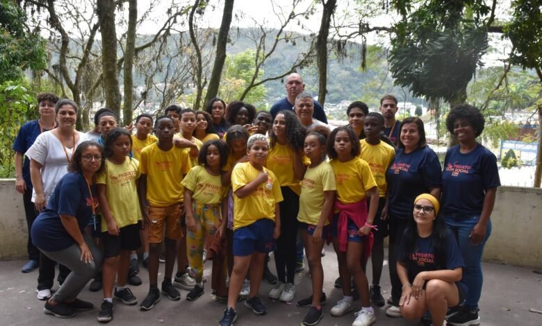 Companhia de Limpeza de Niterói explica atuação do conselho tutelar para alunos do projeto Clin Social – Prefeitura Municipal de Niterói