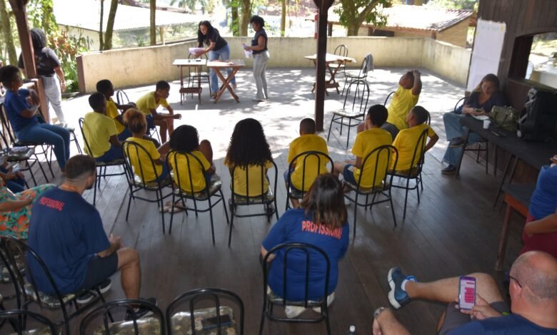 Crianças do projeto Clin Social participam de um dia de diversão e aprendizado – Prefeitura Municipal de Niterói