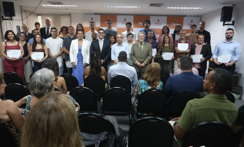Prefeitura empossa aprovados no concurso da Niterói Prev – Prefeitura Municipal de Niterói