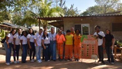 Viveiro da Clin recebe futuros enfermeiros em experiência com plantas medicinais – Prefeitura Municipal de Niterói