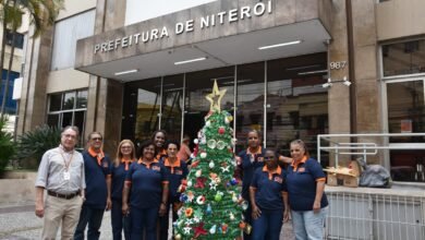 Companhia de Limpeza de Niterói inaugura Árvore de Natal sustentável na Prefeitura – Prefeitura Municipal de Niterói