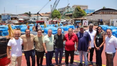 Prefeito Rodrigo Neves realiza vistoria técnica nas balsas com fogos para o Réveillon de Niterói – Prefeitura Municipal de Niterói