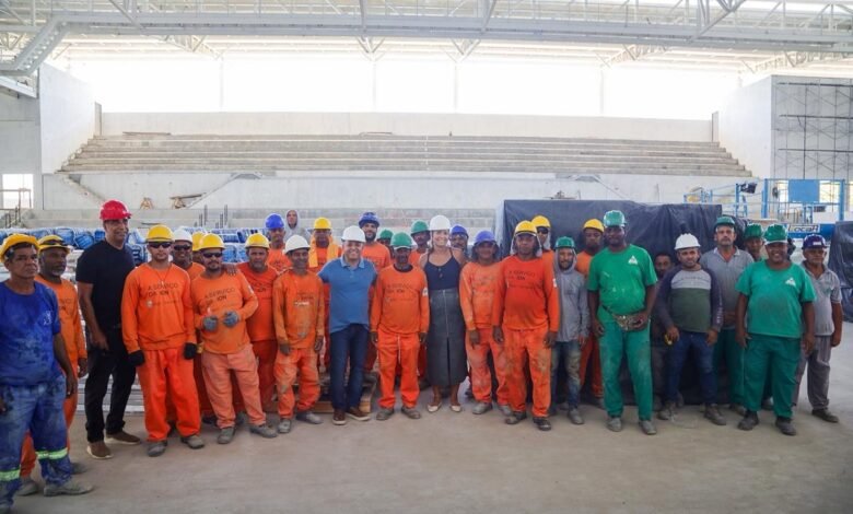 Prefeito Rodrigo Neves vistoria obras em região central de Niterói – Prefeitura Municipal de Niterói