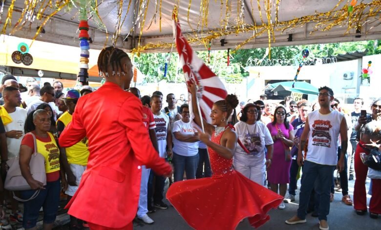Bloco da Clin completa 20 anos com carnaval sustentável em São Lourenço – Prefeitura Municipal de Niterói