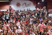 Prefeito Rodrigo Neves vibra com título da Viradouro e diz que enredo sobre Mestre Ciça é homenagem à cultura popular brasileira