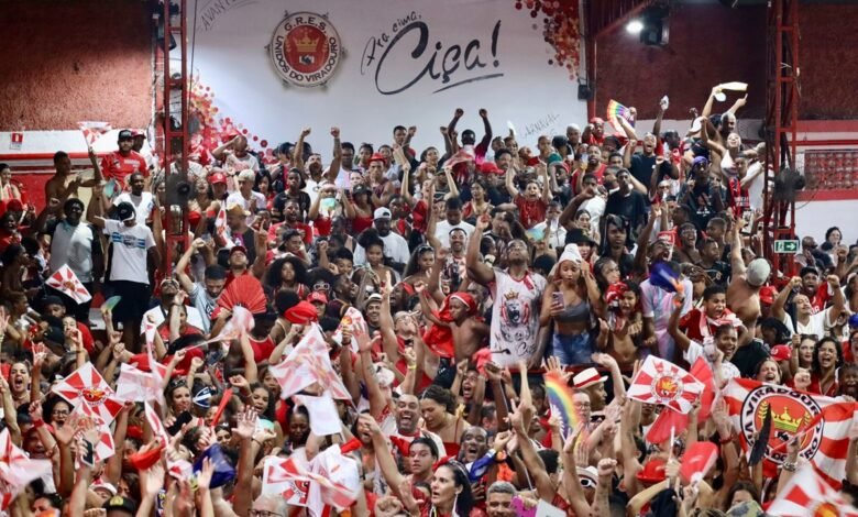 Prefeito Rodrigo Neves vibra com título da Viradouro e diz que enredo sobre Mestre Ciça é homenagem à cultura popular brasileira