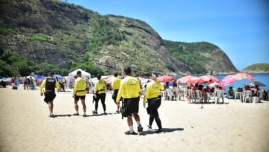 Operação Verão remove centenas de equipamentos irregulares e reforça ordenamento nas praias de Niterói – Prefeitura Municipal de Niterói