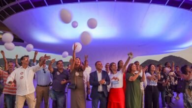 Prefeito Rodrigo Neves participa de homenagem a Tânia Rodrigues no MAC – Prefeitura Municipal de Niterói