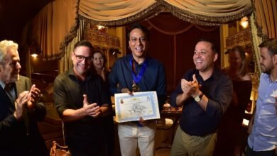 Filho de Tim Maia recebe Medalha Leila Diniz em Niterói na estreia do musical na cidade – Prefeitura Municipal de Niterói