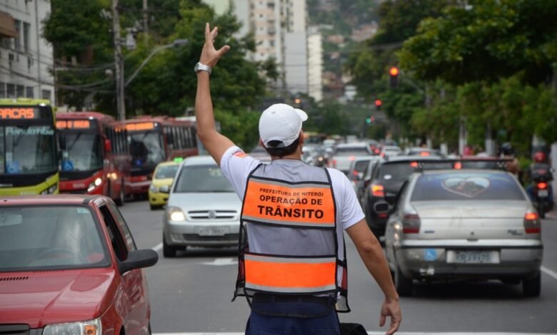 Interdição na Ary Parreiras altera itinerário de linhas de ônibus em Icaraí – Prefeitura Municipal de Niterói