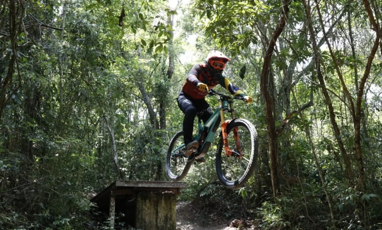 Prefeitura de Niterói fortalece ciclismo ao sediar etapa internacional de downhill no Parque da Cidade – Prefeitura Municipal de Niterói