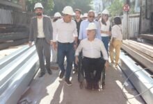 Prefeito Rodrigo Neves e reitor da UFF vistoriam obras do Novo Cinema Icaraí; entrega está prevista para o segundo semestre de 2026