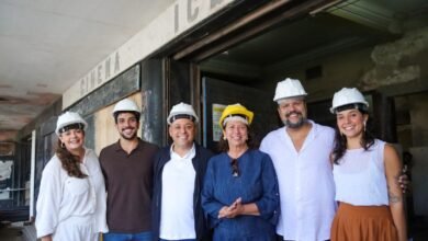 Prefeito Rodrigo Neves vistoria obra de restauração do Cinema Icaraí, que terá primeira etapa concluída em junho