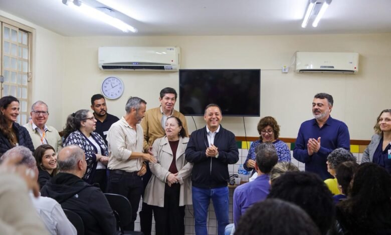 Rodrigo Neves acompanha obras da nova farmácia do Getulinho e reforça papel da atenção básica no Fonseca – Prefeitura Municipal de Niterói