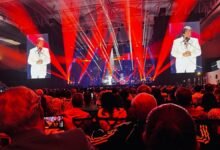 Duas noites de muitas emoções com Roberto Carlos marcam abertura da Arena Niterói – Prefeitura Municipal de Niterói
