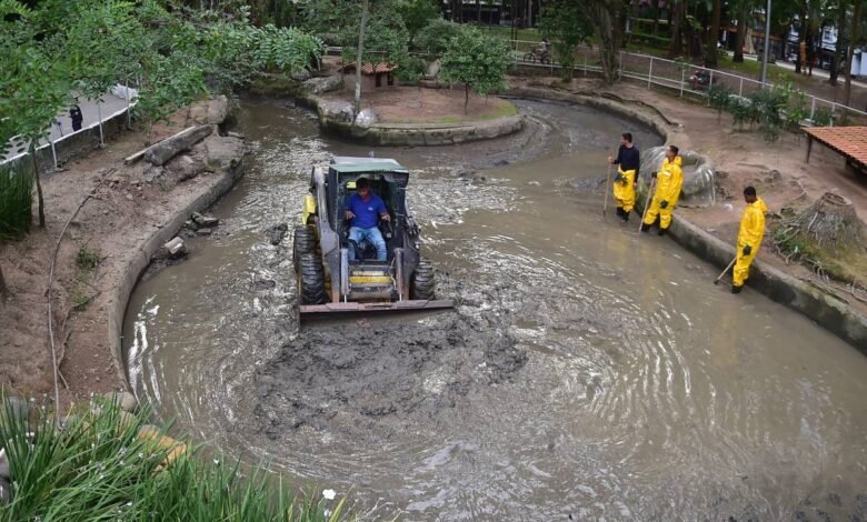 Equipes da Prefeitura começam a limpeza dos lagos do Campo de São Bento – Prefeitura Municipal de Niterói
