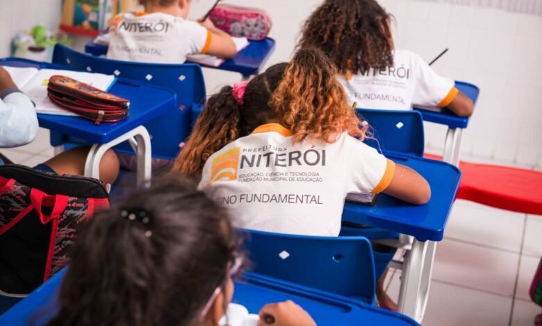 Rede municipal abre inscrições para contratação temporária de profissionais da educação – Prefeitura Municipal de Niterói