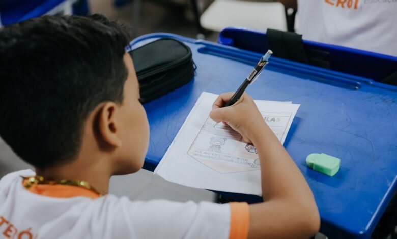 Aberto o processo seletivo para contratação temporária de 300 profissionais para a Educação Especial – Prefeitura Municipal de Niterói
