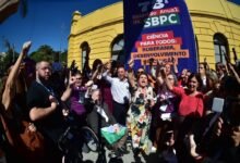 Ato público contra o feminicídio marca primeiro dia da reunião anual da SBPC em Niterói – Prefeitura Municipal de Niterói