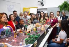 Secretária nacional do MCTI visita laboratórios em escola municipal e Plataforma Urbana Digital de Santa Bárbara