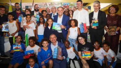 Niterói e Uruguai assinam acordo para primeira escola pública bilíngue em português e espanhol da rede municipal