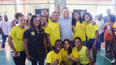 Prefeito Rodrigo Neves assina ordem de início da reforma e ampliação do Parque Esportivo e Social do Caramujo – Prefeitura Municipal de Niterói