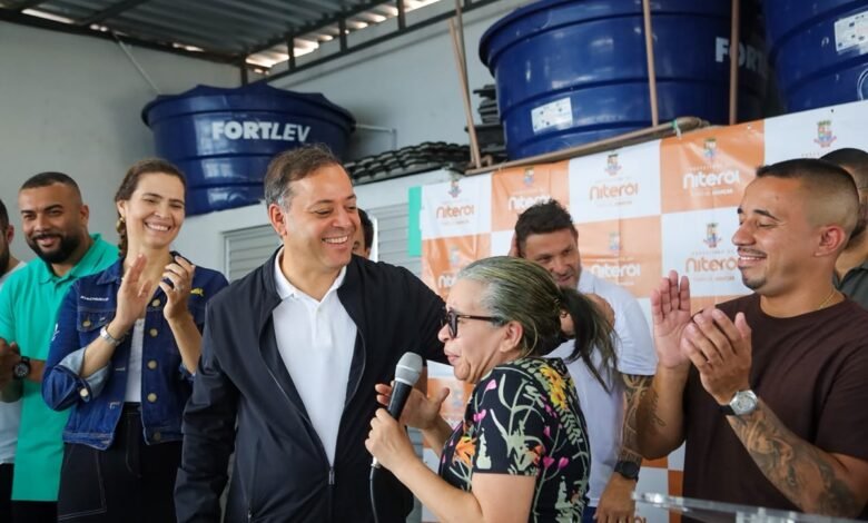 Prefeito Rodrigo Neves visita Preventório e anuncia novas obras para a comunidade – Prefeitura Municipal de Niterói